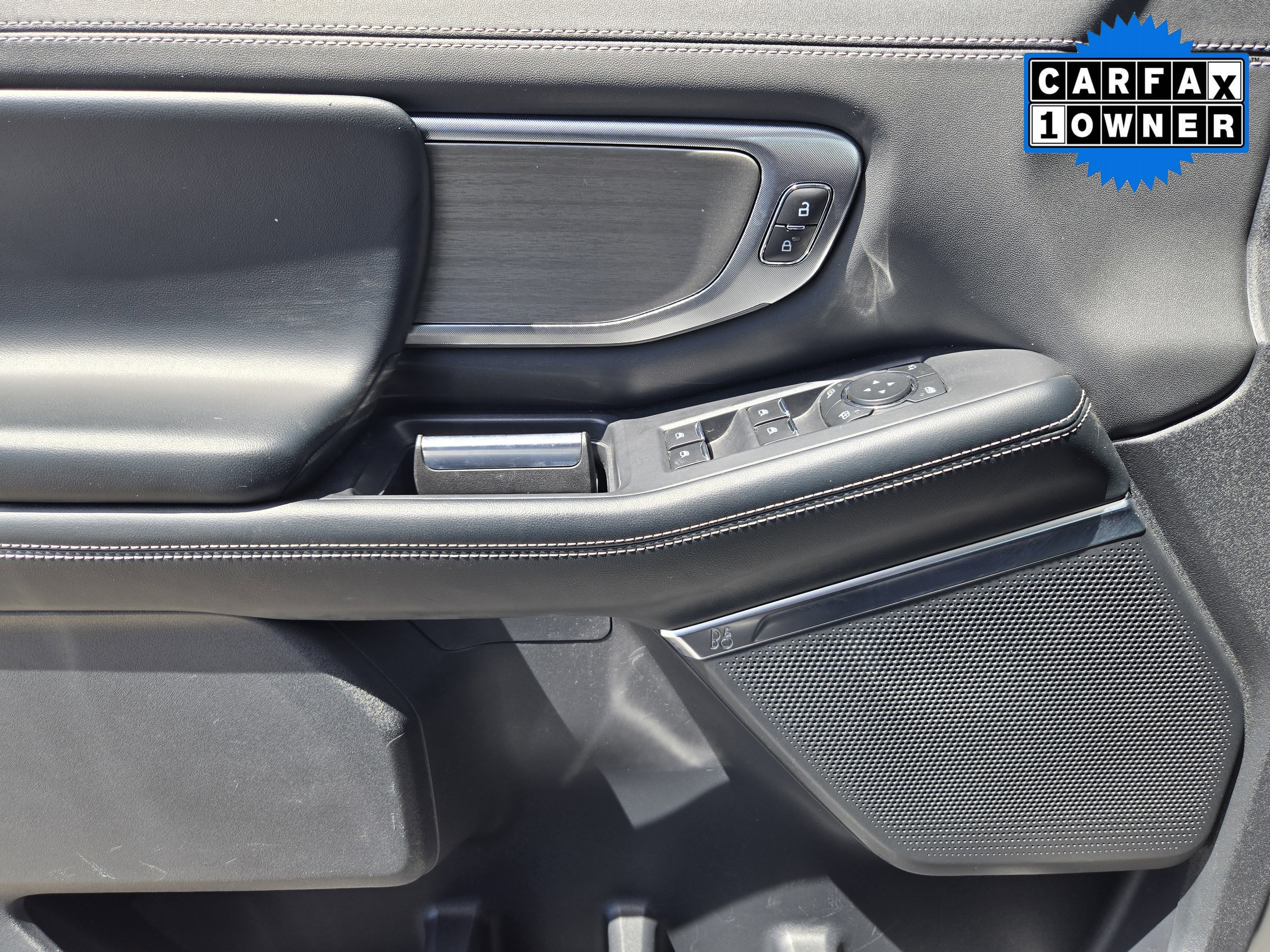 Certified Used 2025 Oxford White Ford Platinum image 18