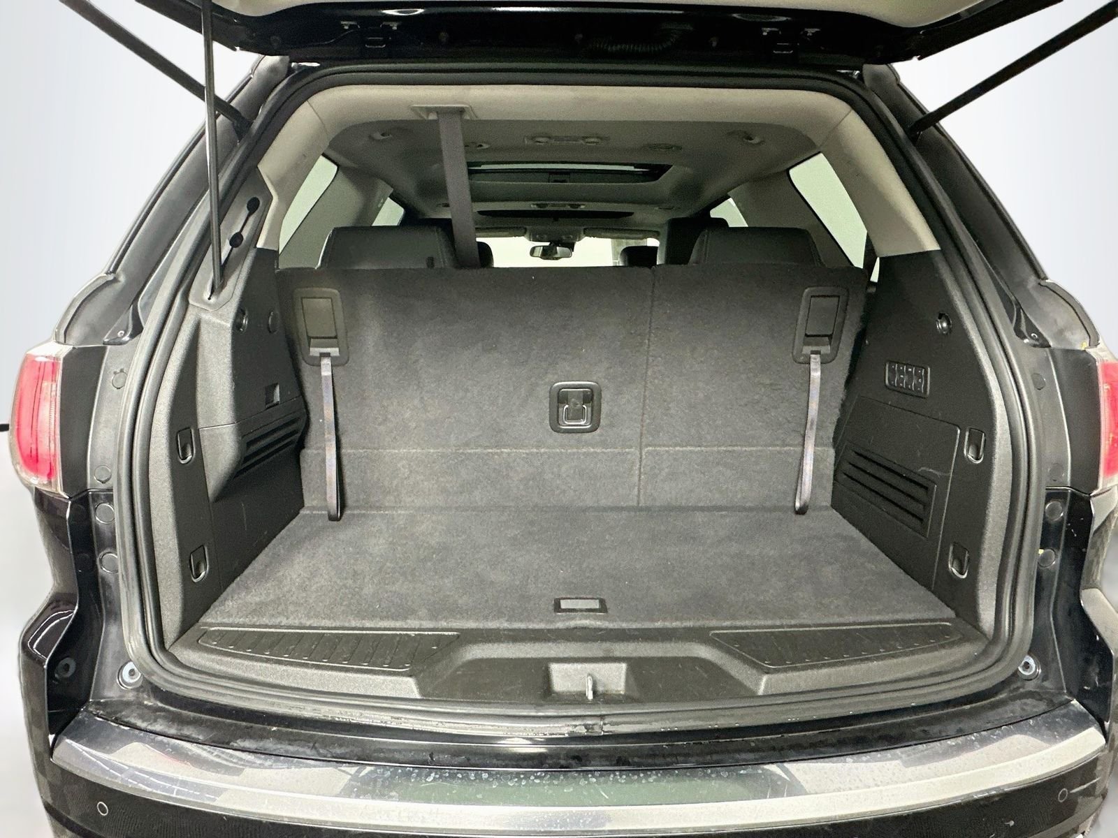 Used 2015 Carbon Black Metallic GMC Denali image 28