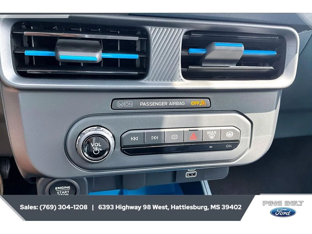 New 2026 Oxford White Ford XLT image 23