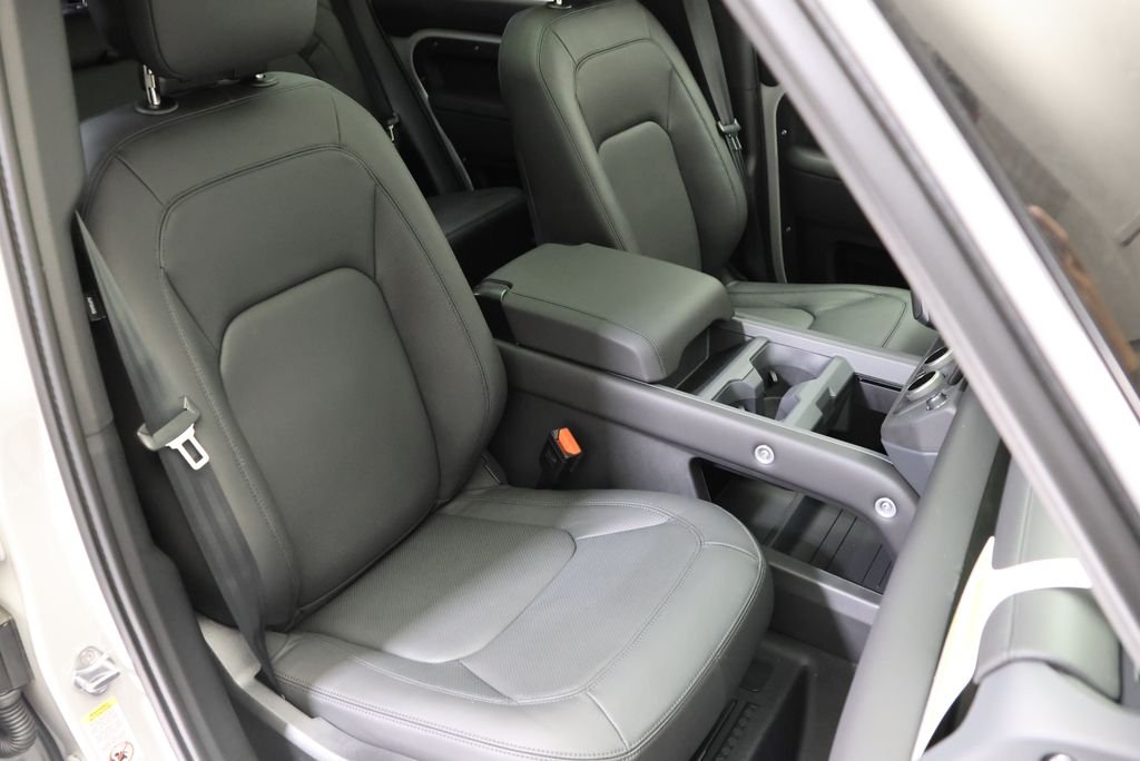 New 2026 Borasco Grey Land Rover S image 41