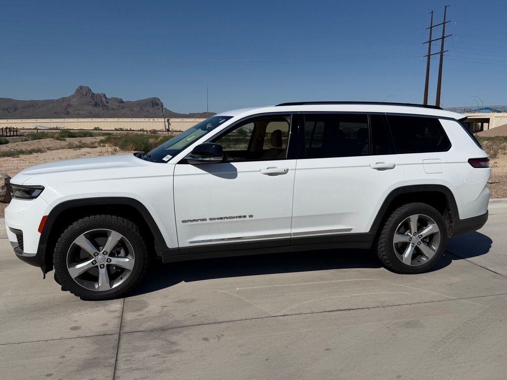 Used 2021 White Jeep Limited image 5
