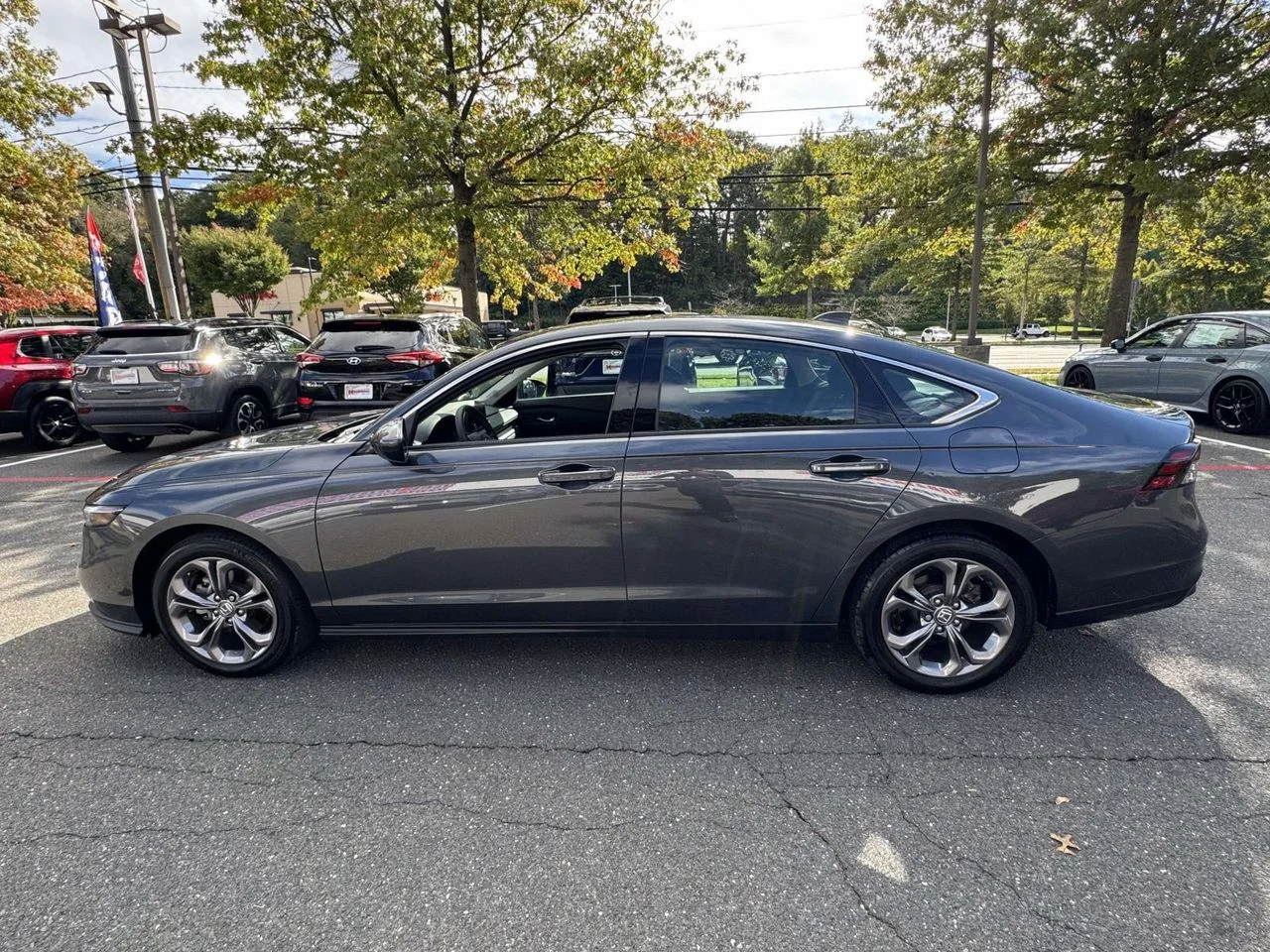 Used 2024 Meteorite Gray Metallic Honda EX image 9