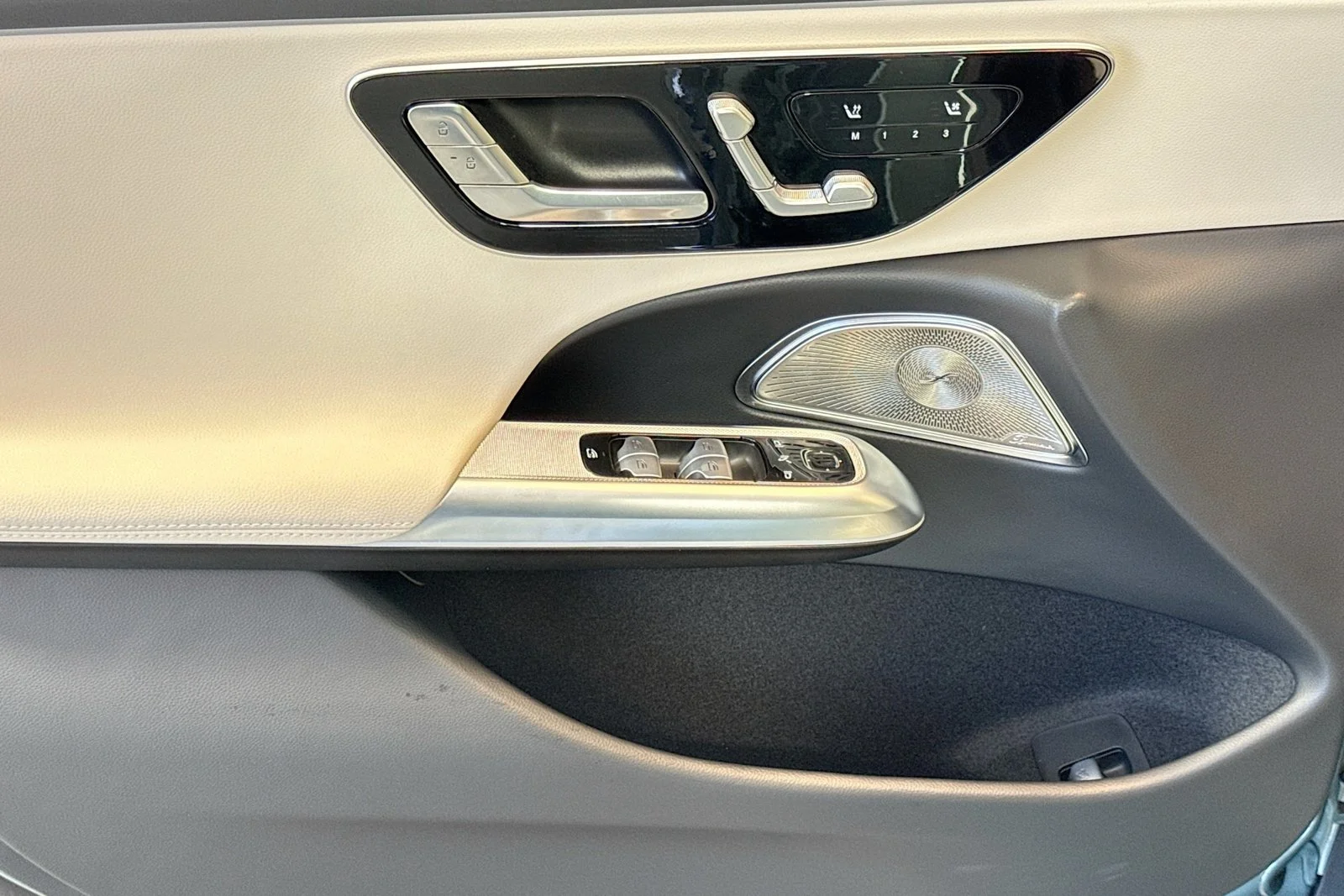 Used 2026 Verde Silver Metallic Mercedes-Benz E 350 image 16