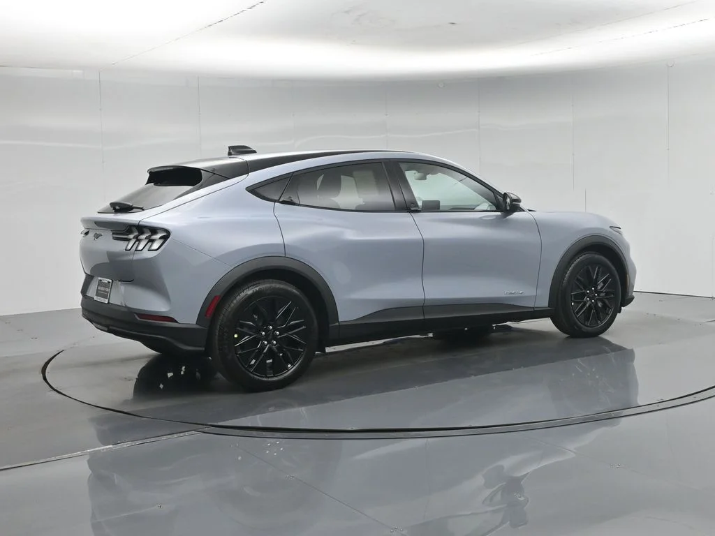 New 2026 Glacier Gray Metallic Tri-coat Ford Select image 25