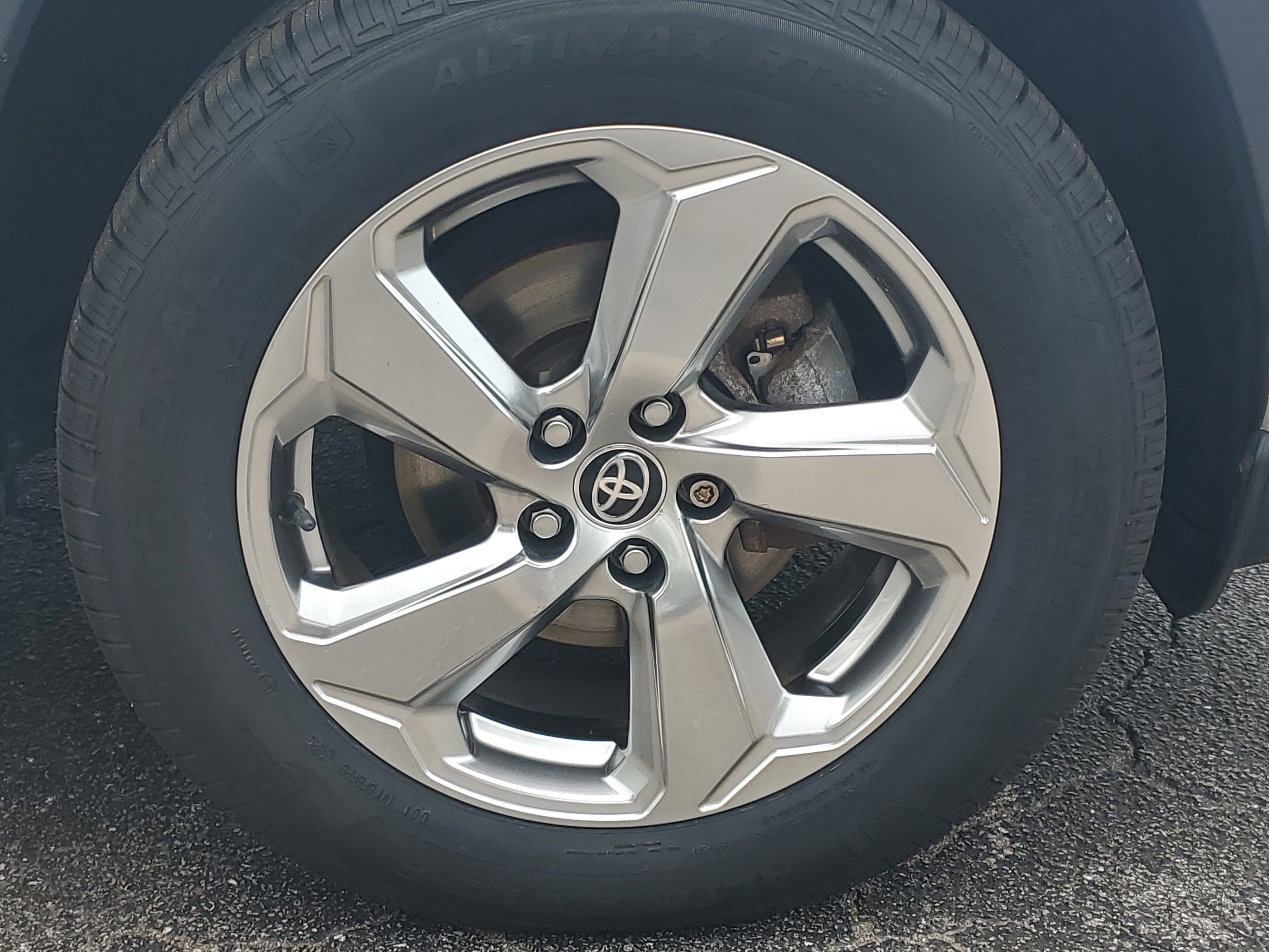 Used 2020 Blizzard Pearl Toyota Hybrid Limited image 6