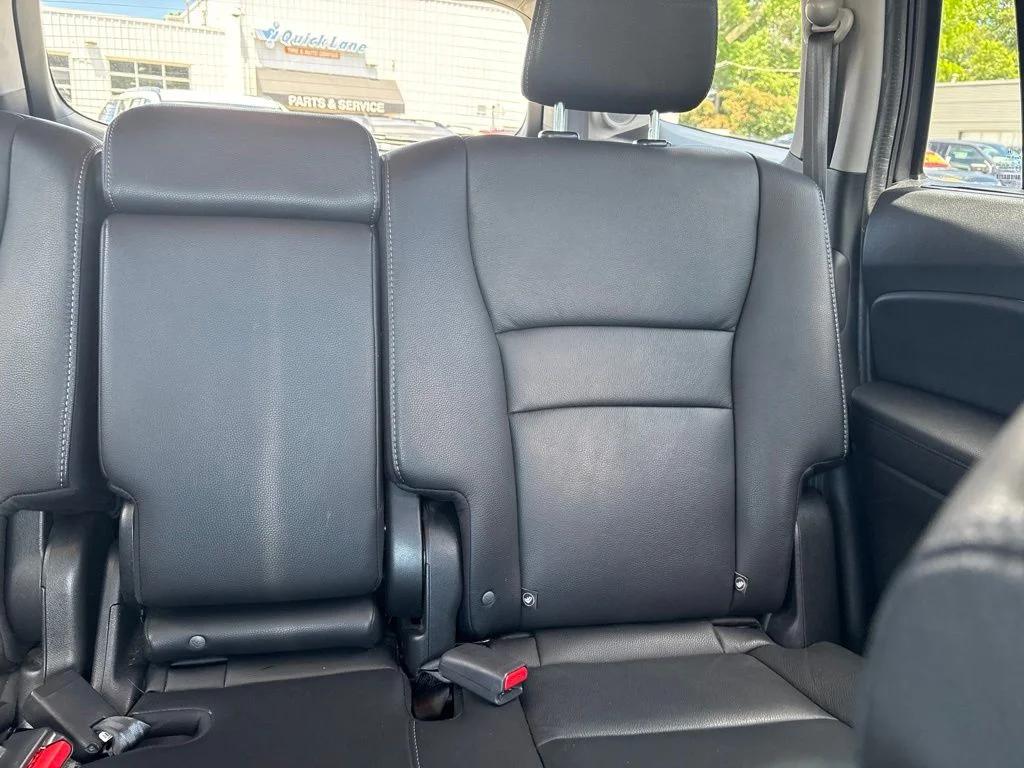 Used 2021 Silver Honda Touring image 13