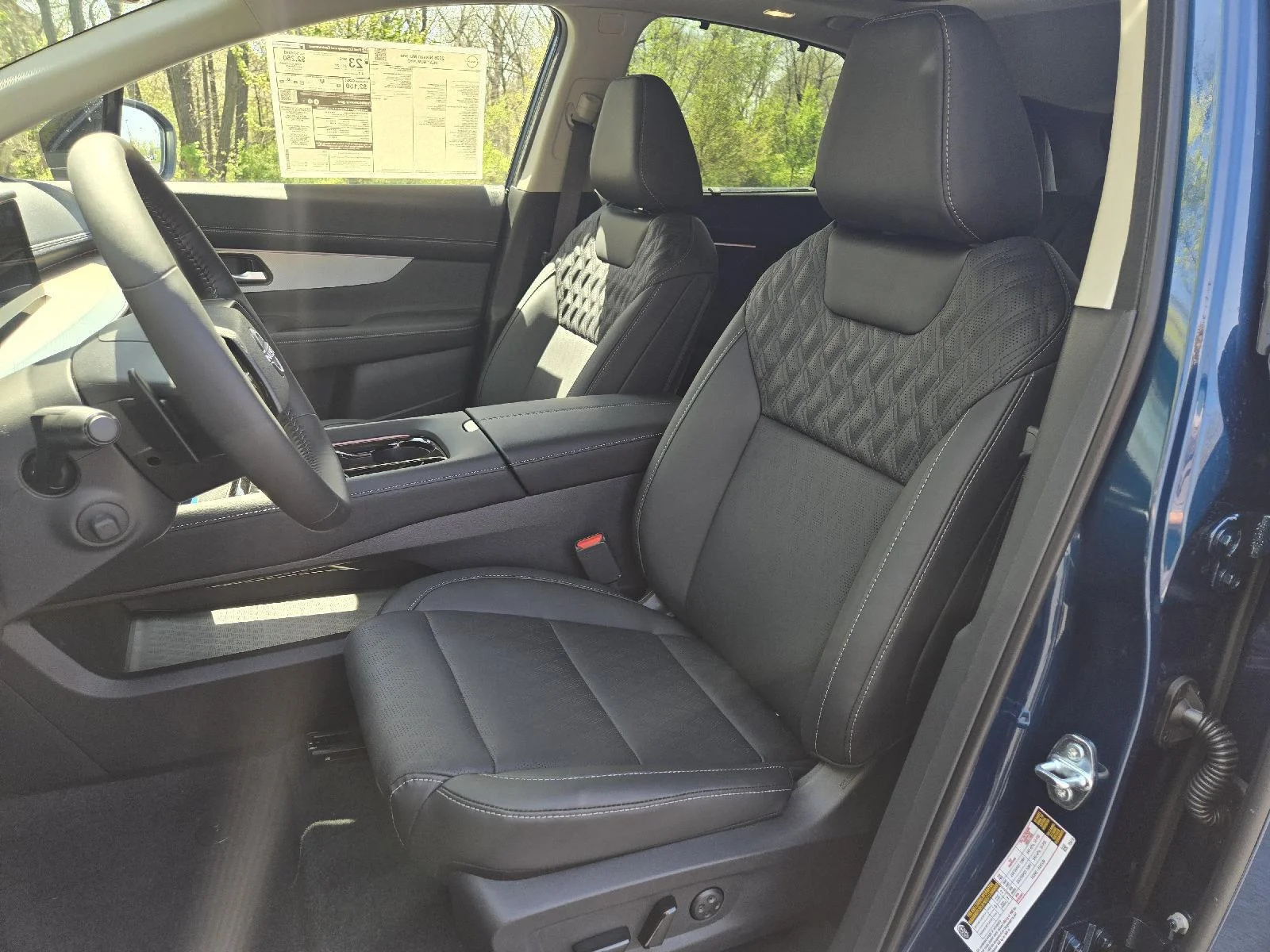New 2026 Aurora Blue Pearl Metallic/Super Black Nissan Platinum image 10