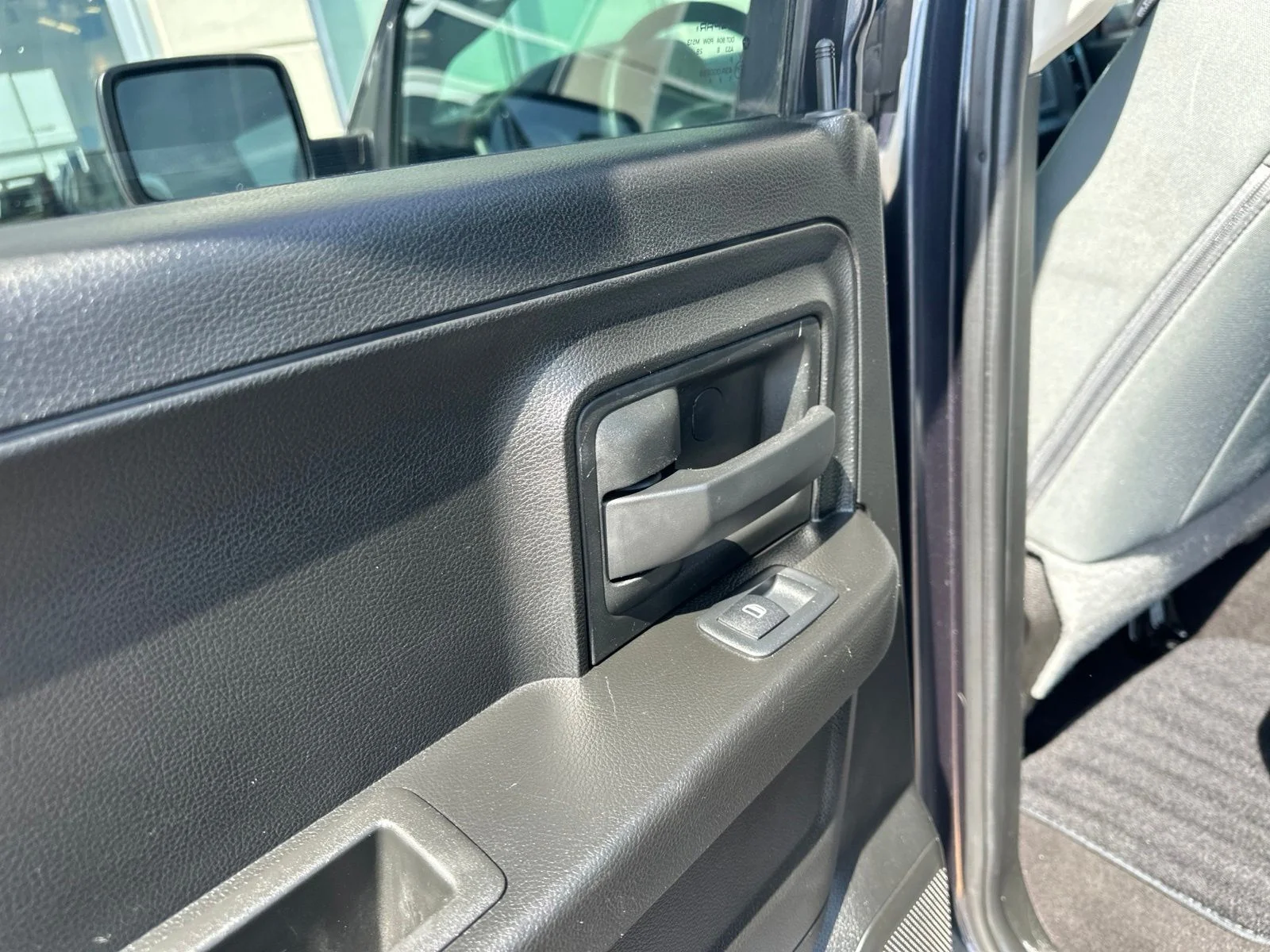 Used 2019 Gray Ram Express image 22