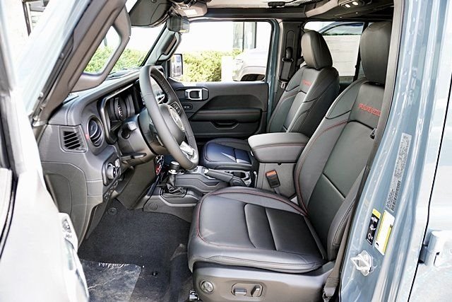 New 2026 Anvil Clear-Coat Exterior Paint Jeep Rubicon image 19