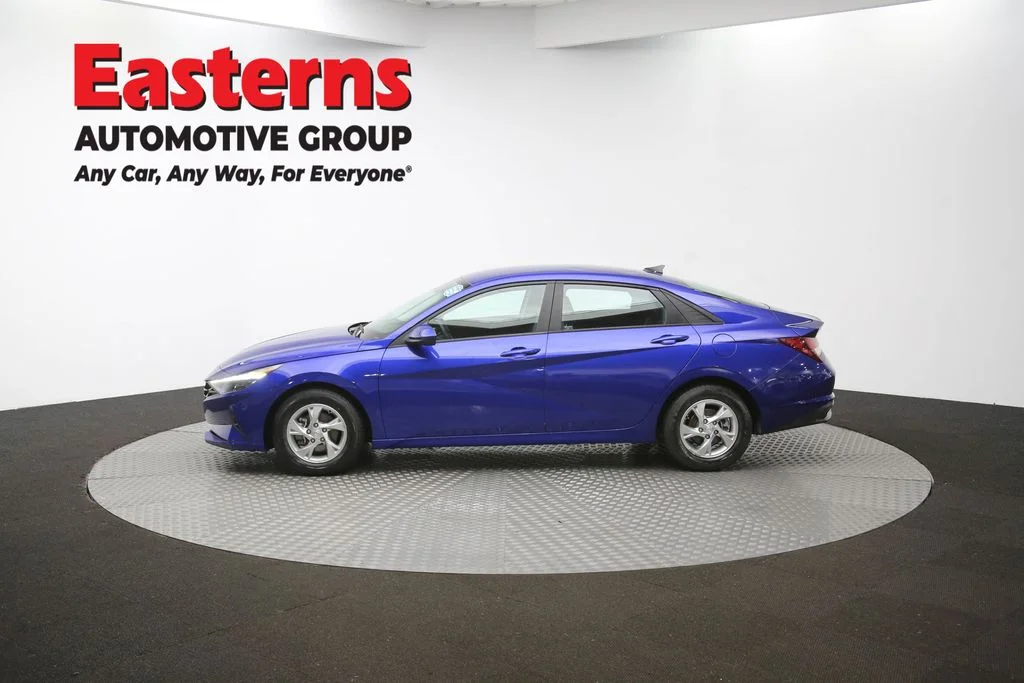 Used 2023 Blue Hyundai SE image 58