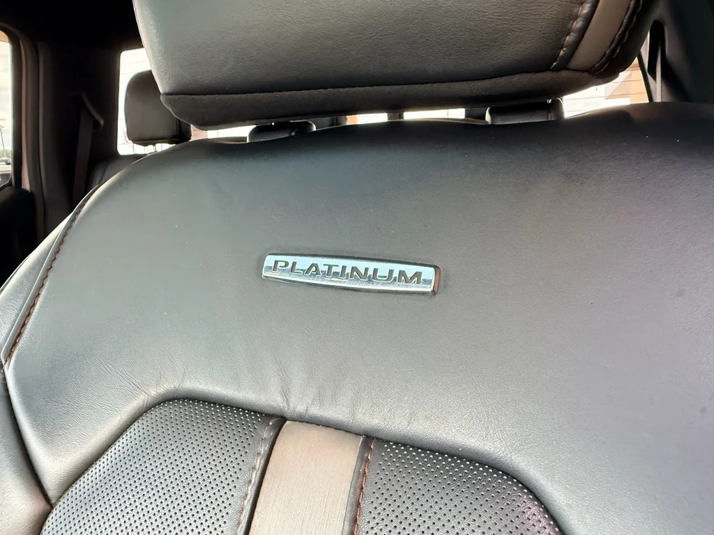 Used 2018 White Platinum Metallic Tri-Coat Ford Platinum image 28