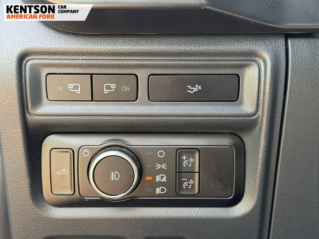 Used 2024 White Ford XLT image 18