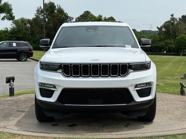 2024 Jeep Grand Cherokee Limited's photo