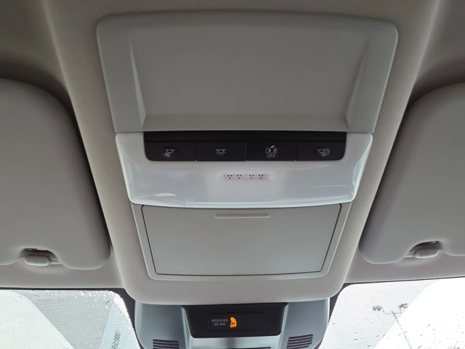 Used 2025 White Nissan S image 29