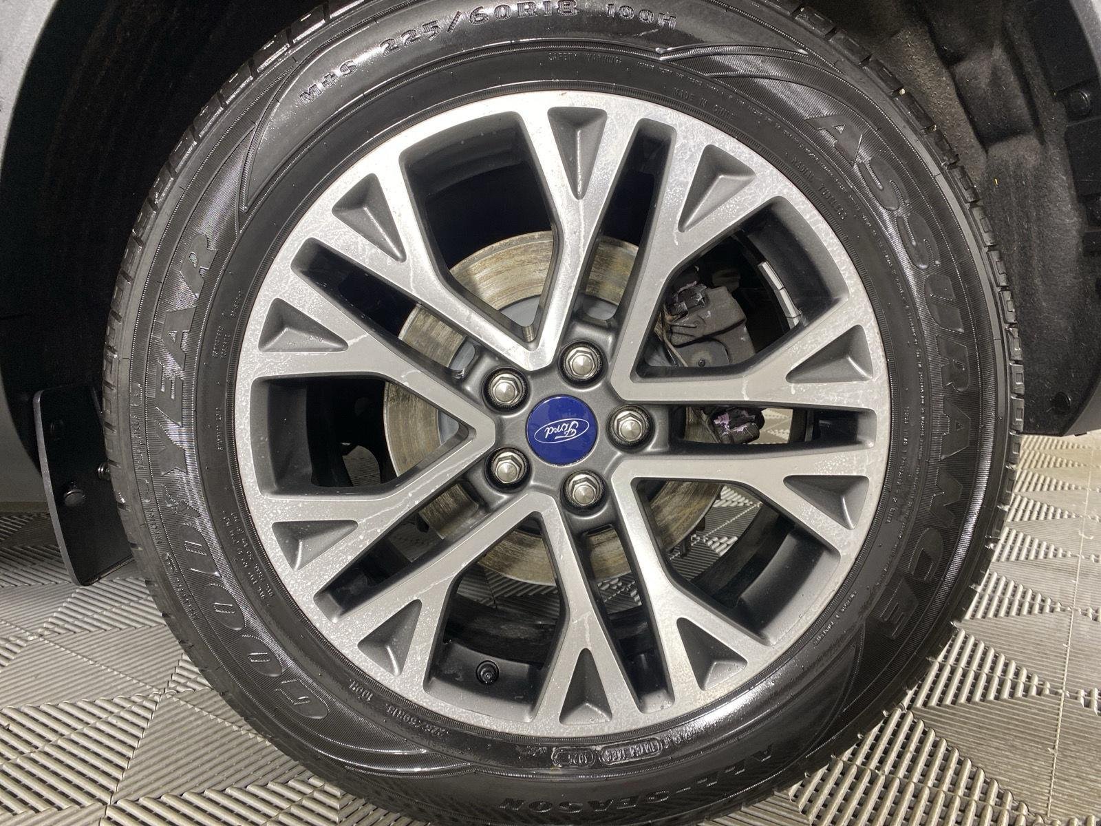 Used 2022 Stone Blue Ford SEL image 12