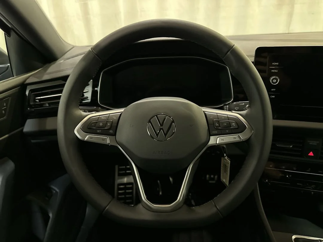 2026 Volkswagen Jetta Sport - Photo 15