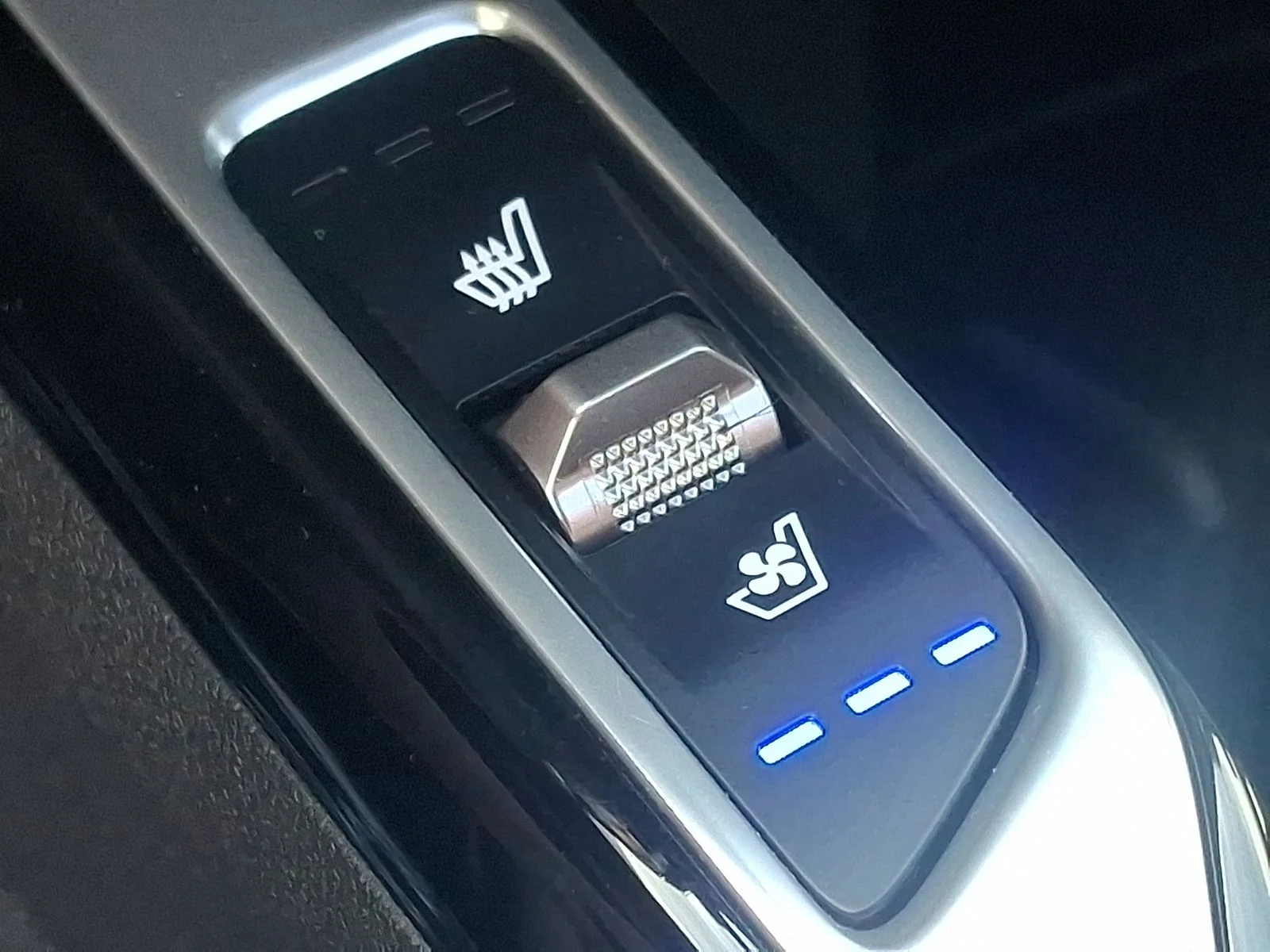 Certified Used 2025 Gray Kia X-Line SX Prestige image 25