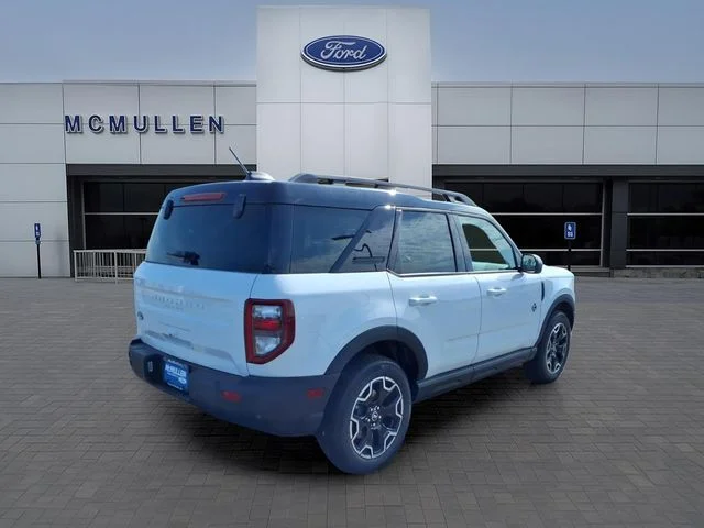 New 2026 Oxford White Ford Outer Banks® image 5