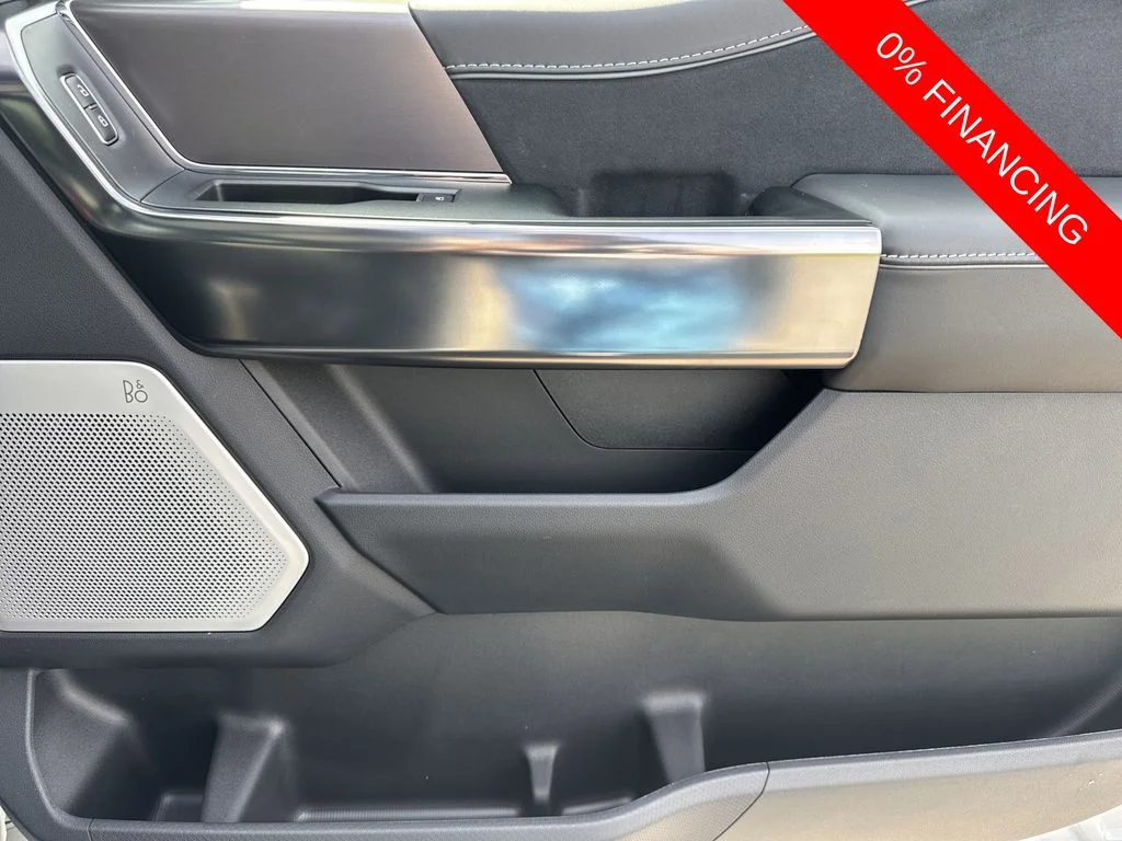 New 2026 White Ford Platinum image 14
