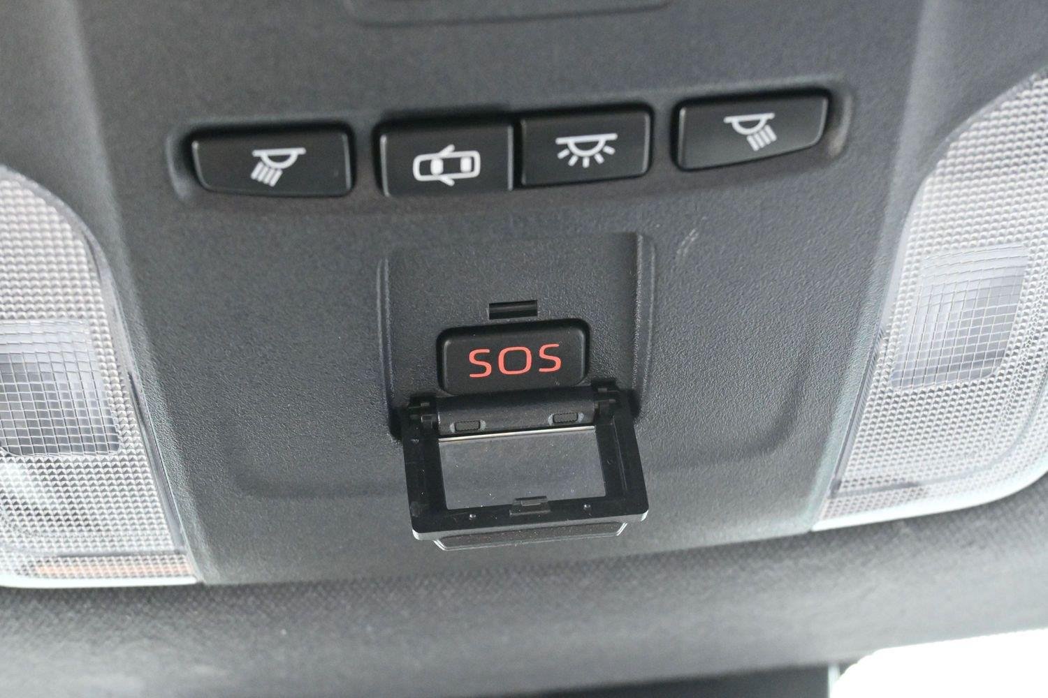 Used 2020 Barcelona Red Metallic Toyota SE image 26