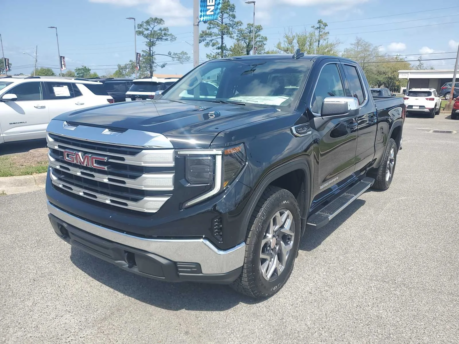 New 2026 Onyx Black GMC SLE image 1
