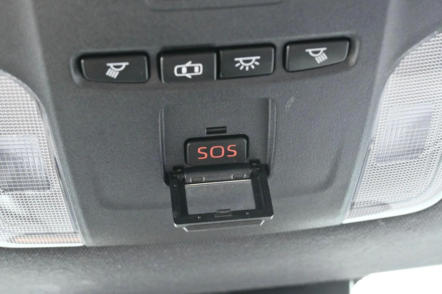 Used 2020 Barcelona Red Metallic Toyota SE image 26