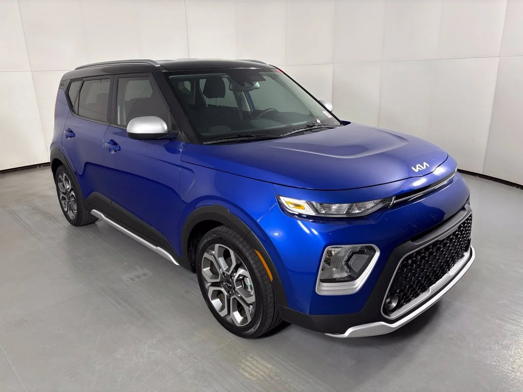 Used 2022 Blue Kia X-Line image 2