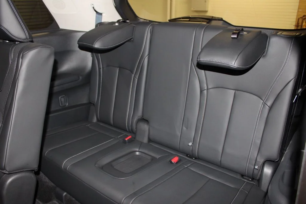Certified Used 2026 White INFINITI LUXE image 40