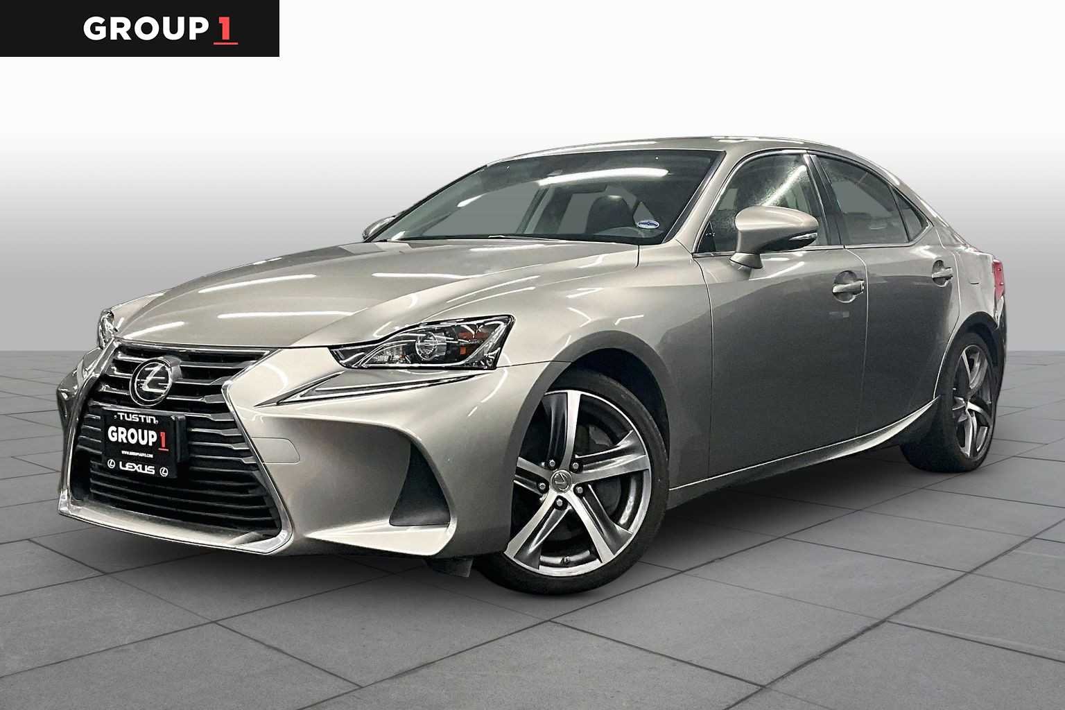 2017 Lexus IS 350 200t's photo