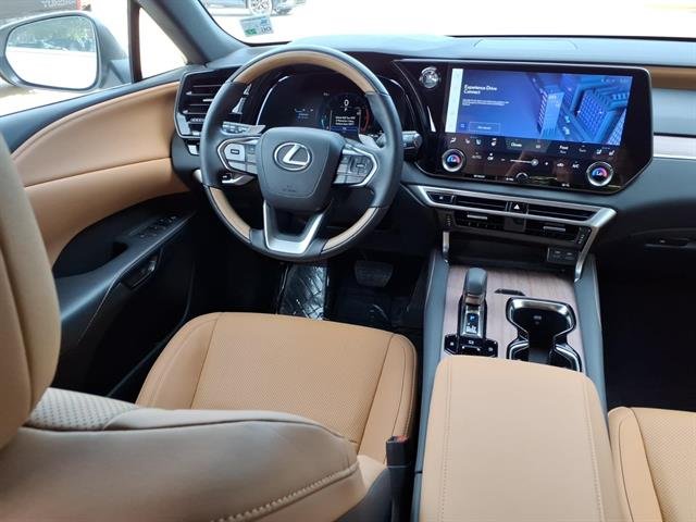 Certified Used 2025 Eminent White Pearl Lexus Premium image 4