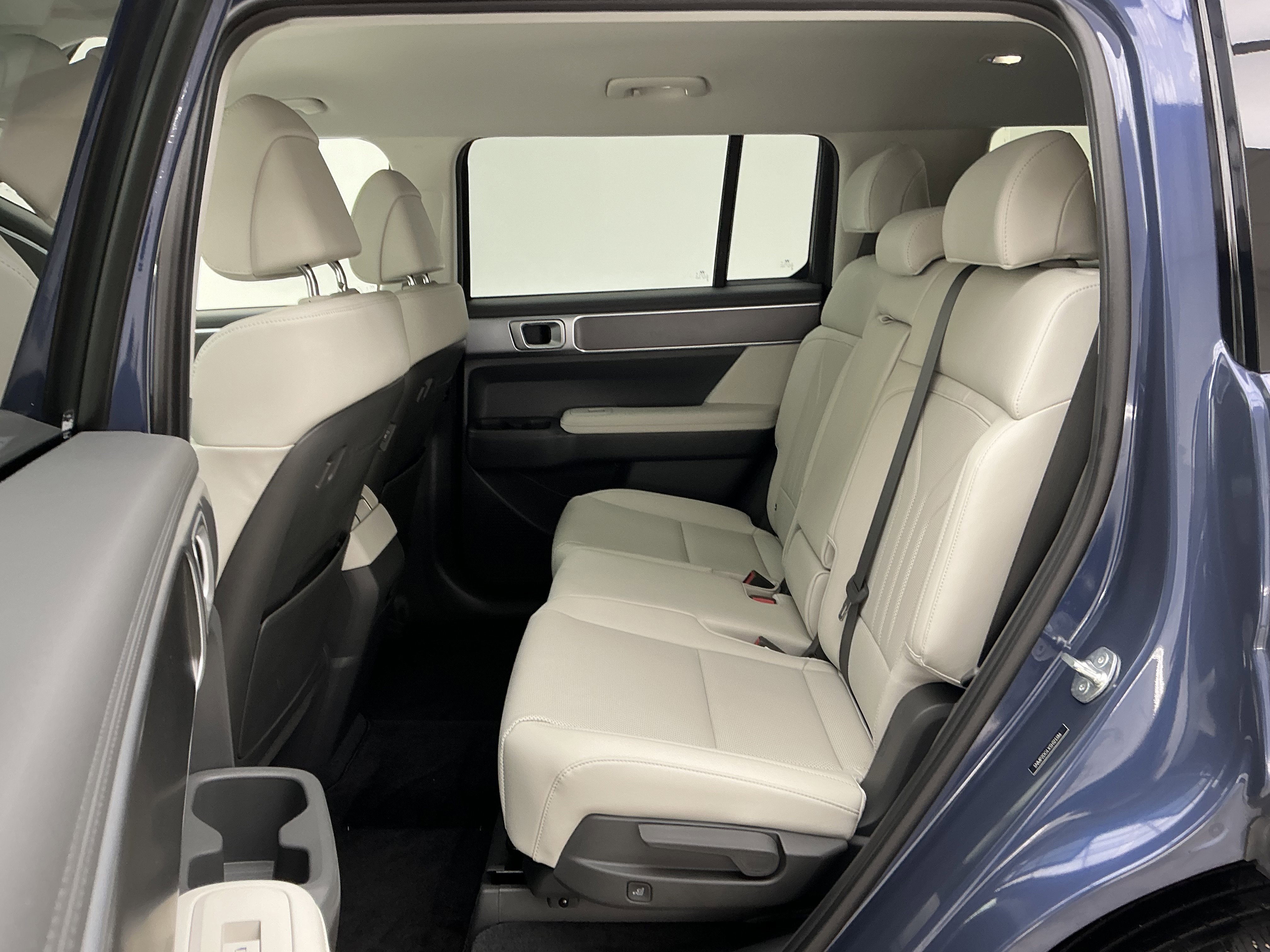 Used 2025 Atlantis Blue Hyundai SEL image 19