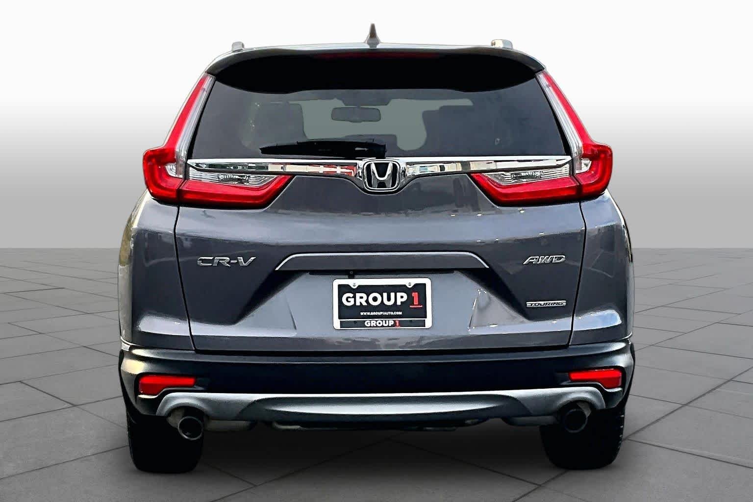 Used 2017 Modern Steel Metallic Honda Touring image 5
