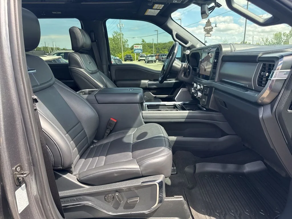 Used 2025 Gray Ford Platinum image 41