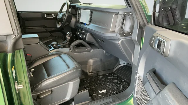 Used 2025 Green Ford Big Bend image 24