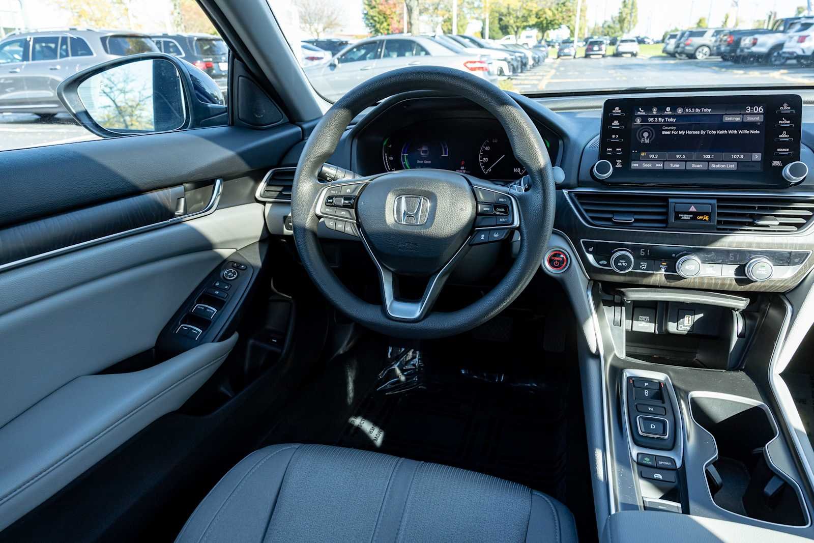 Used 2020 Obsidian Blue Pearl Honda EX image 10