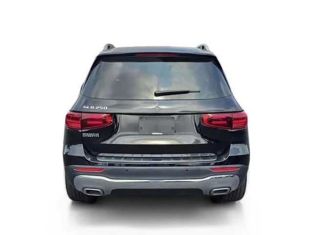 Used 2024 Black Mercedes-Benz GLB 250 image 10