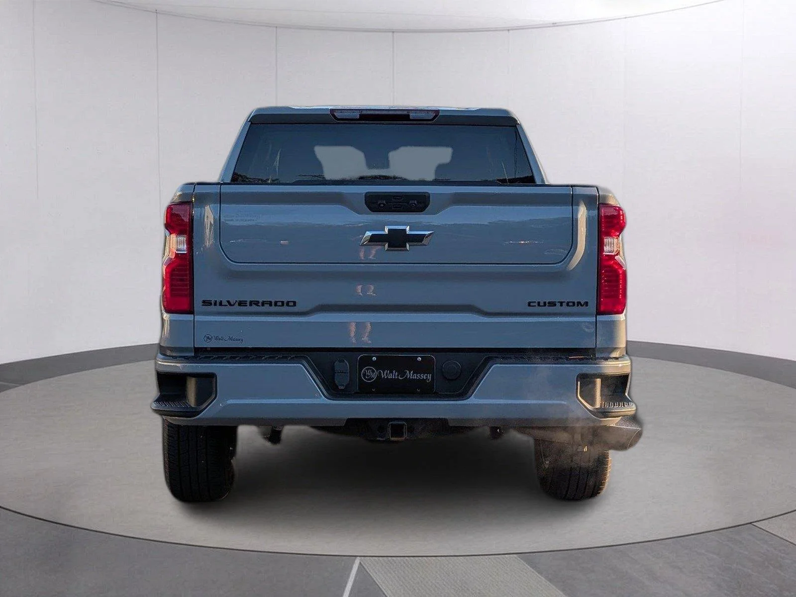 Used 2024 Slate Gray Metallic Chevrolet Custom image 4
