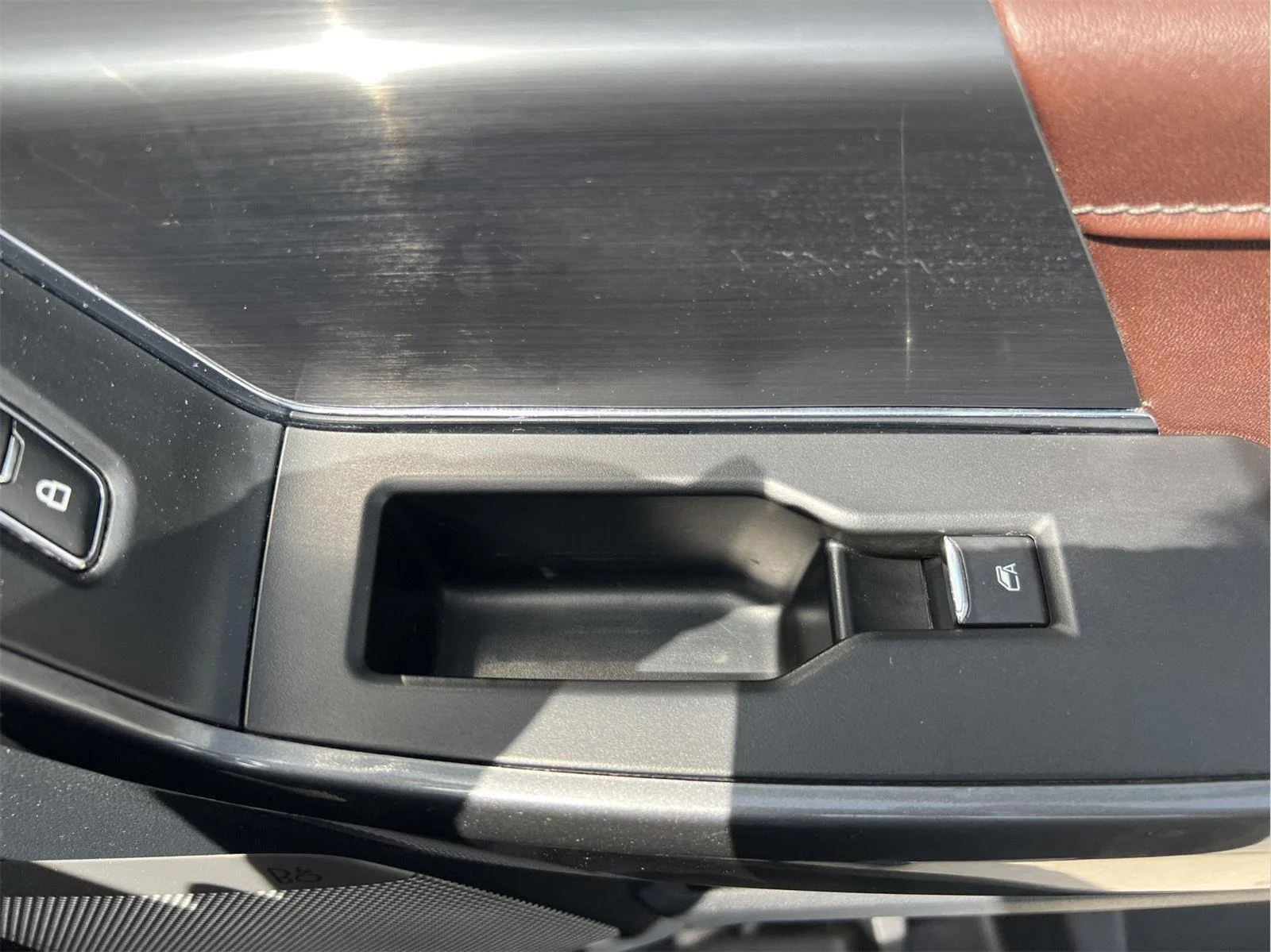 Used 2022 Agate Black Ford LARIAT image 11