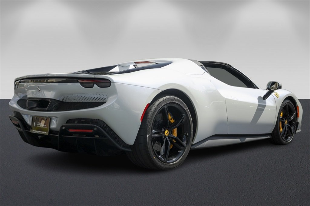 2025 Ferrari 296 GTS photo 3