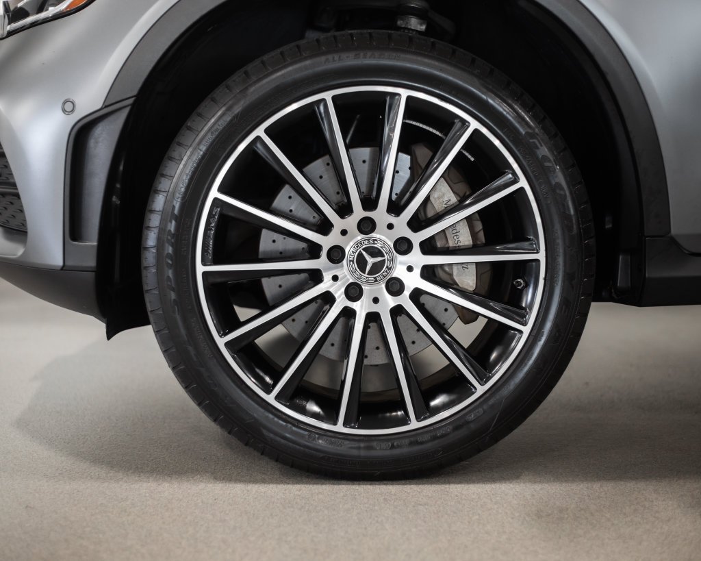 Certified Used 2023  Mercedes-Benz GLC 300 Coupe image 4