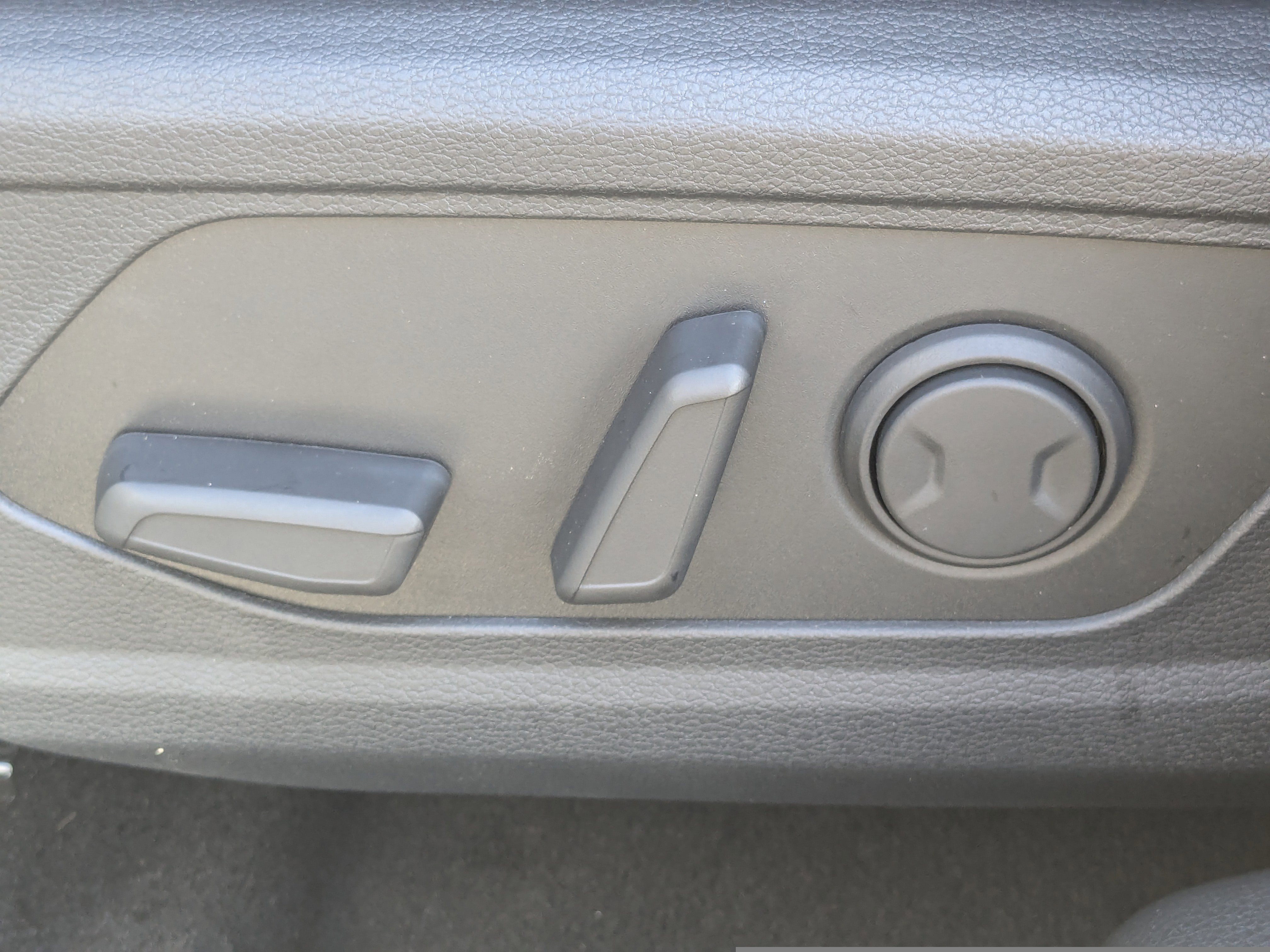 New 2026 Gravity Gray Kia SX Prestige image 25