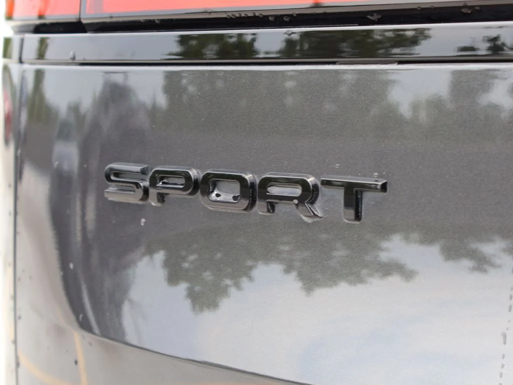 Used 2023 Carpathian Gray Premium Metallic Land Rover SE image 8