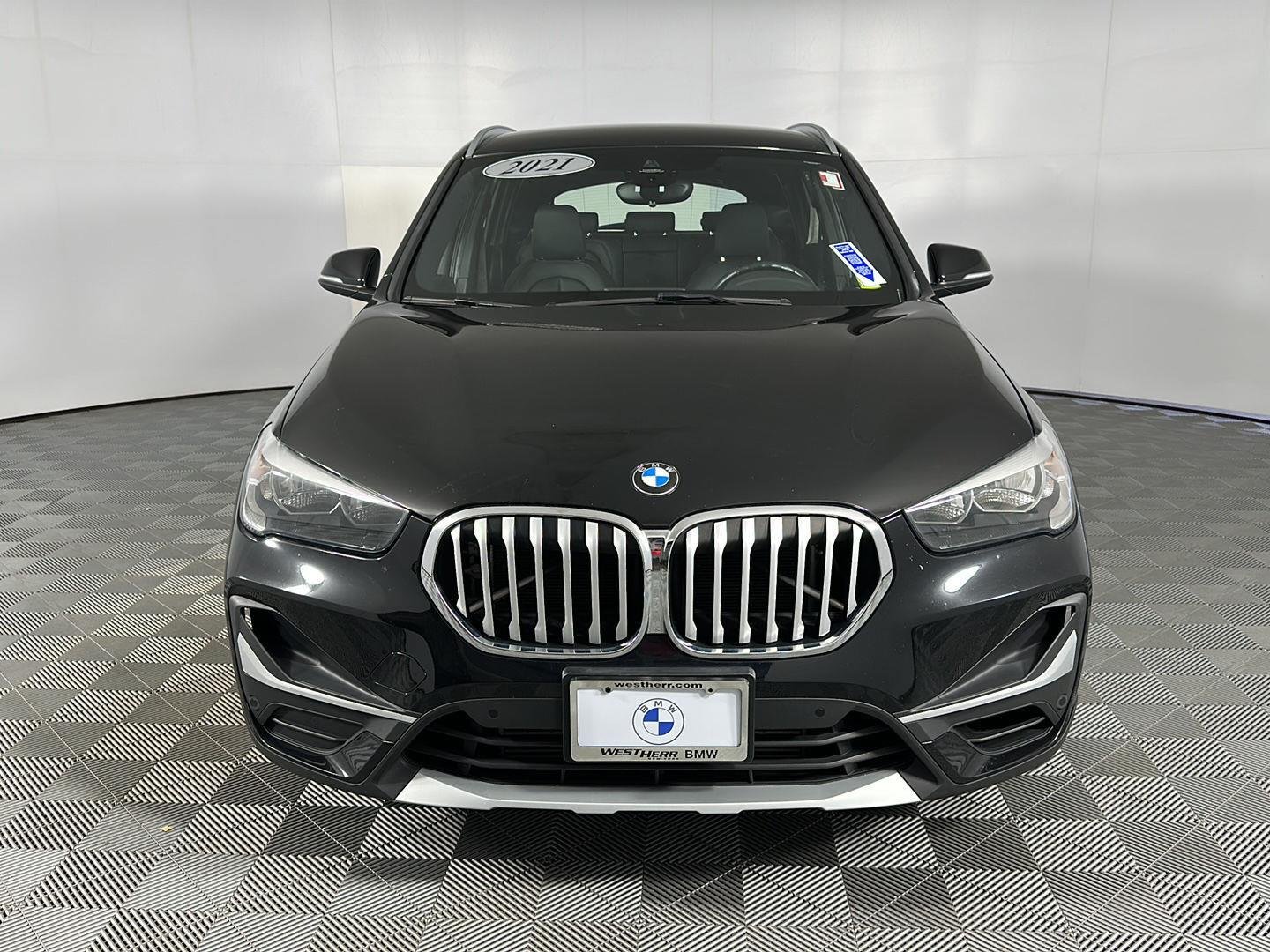 Used 2021 Jet Black BMW xDrive28i image 3