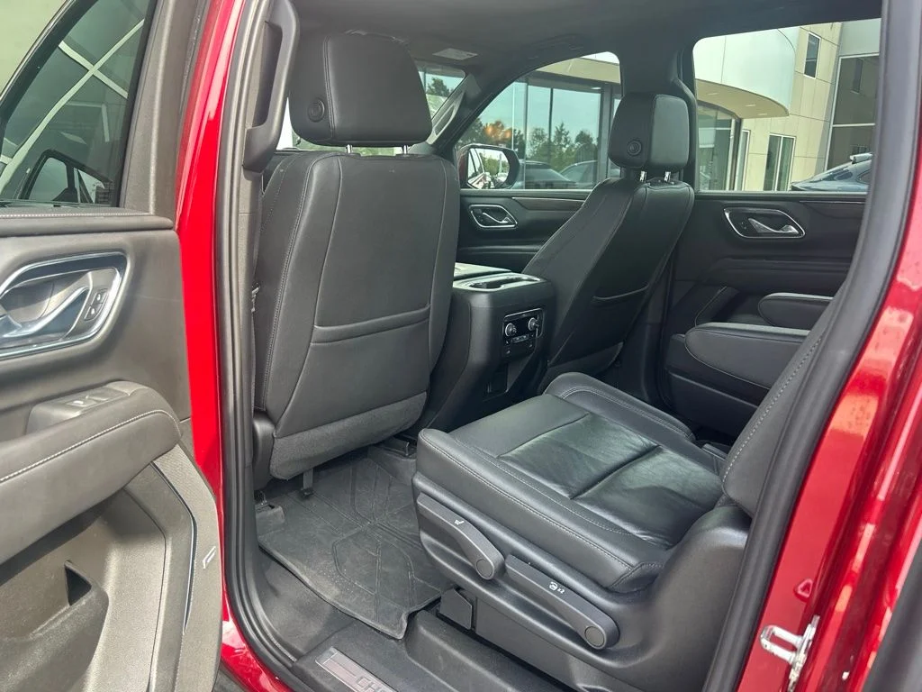 Used 2023 Red Chevrolet Z71 image 13