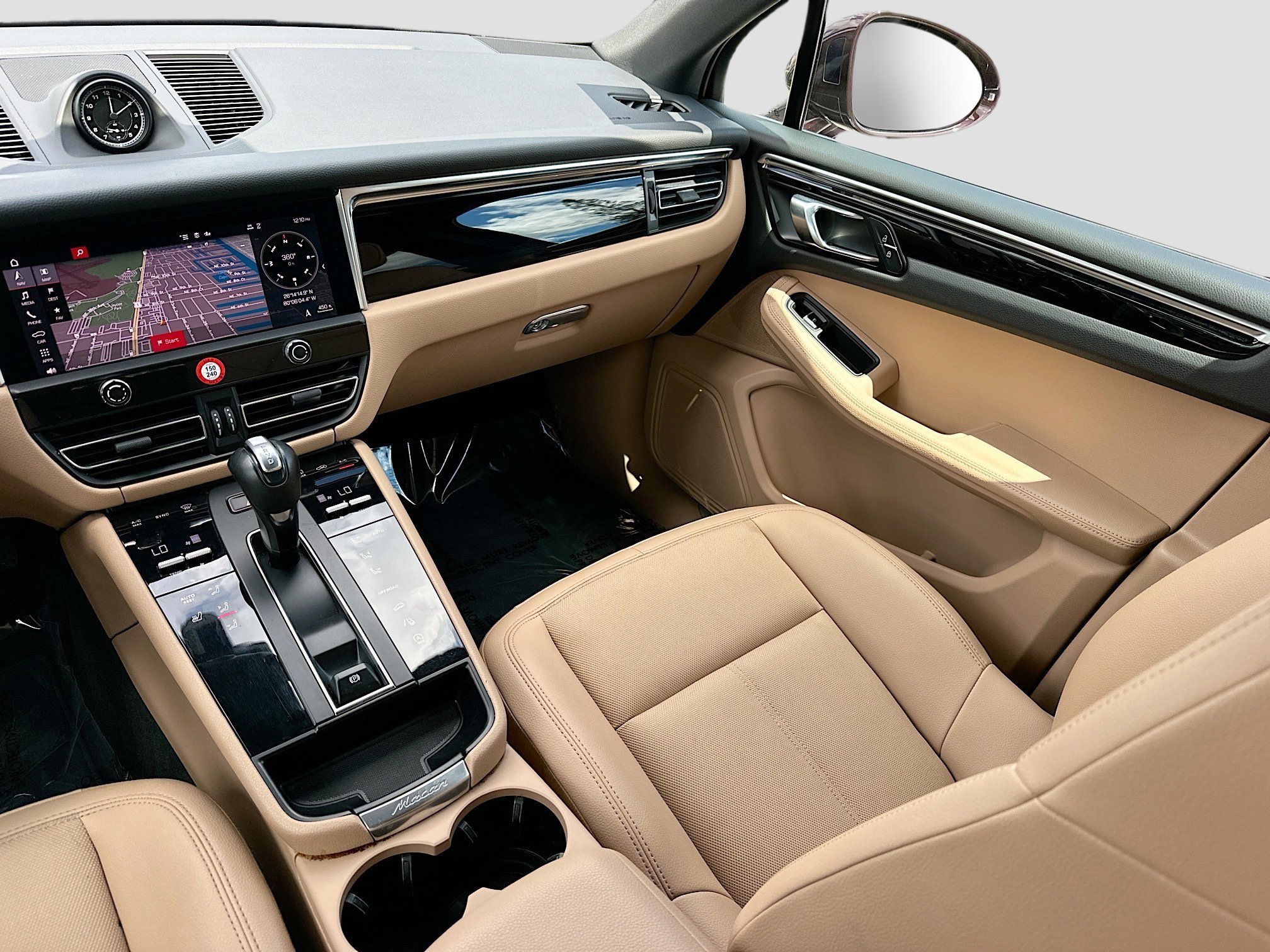 2024 Porsche Macan S - Photo 22