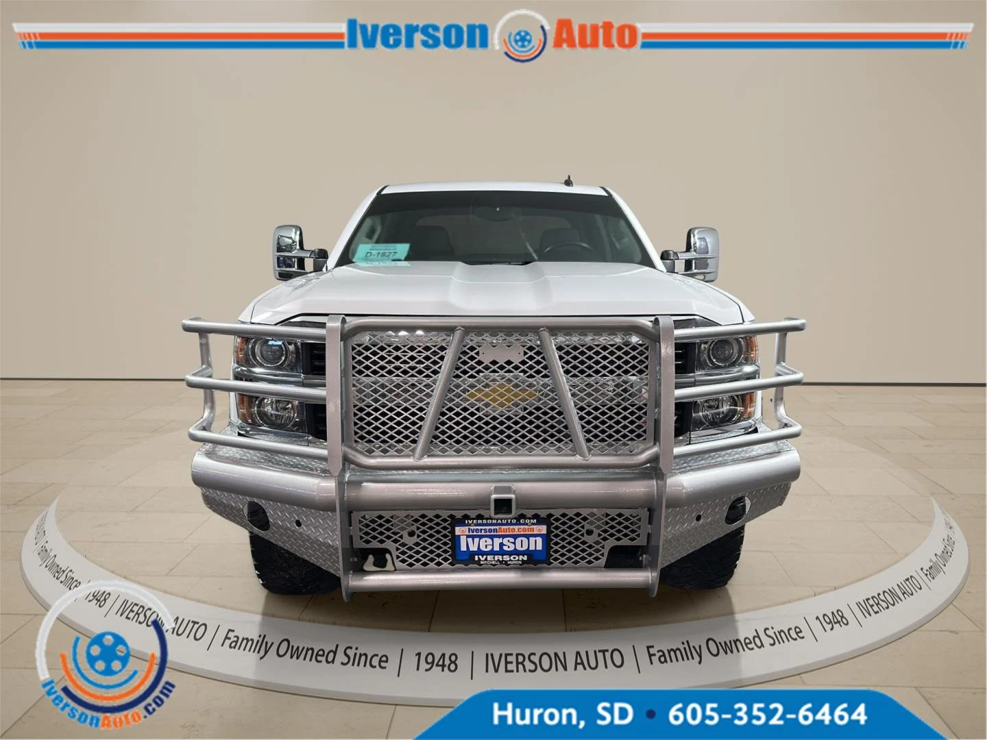 Used 2015 Summit White Chevrolet LT image 2