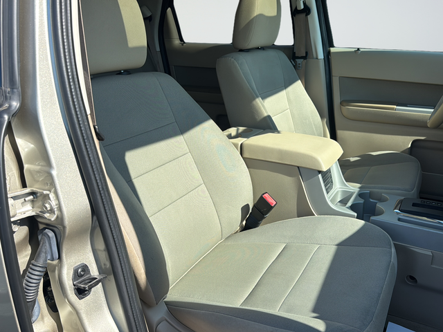 Used 2012 Gold Ford XLT image 26