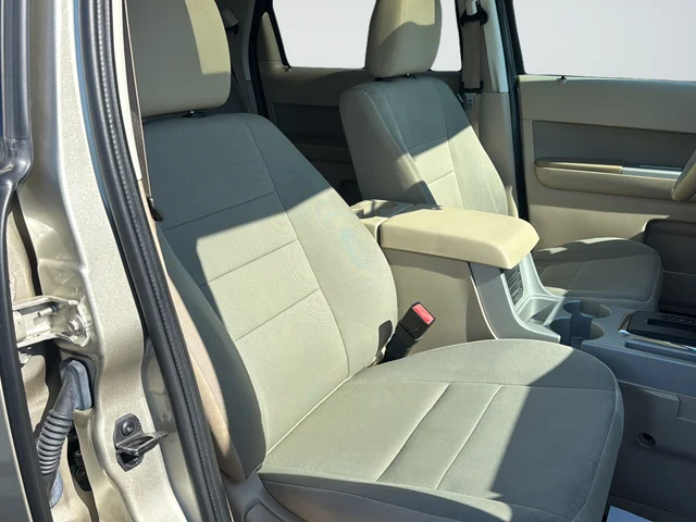 Used 2012 Gold Ford XLT image 26