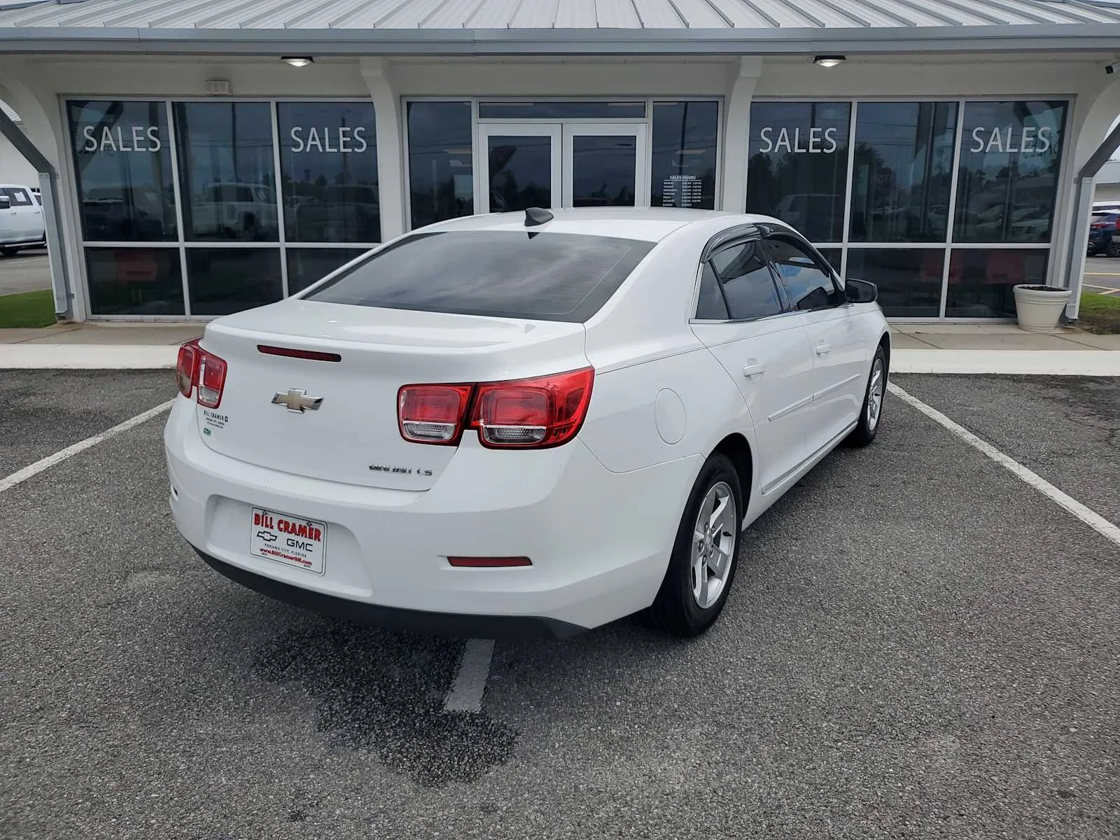 Used 2015 SUMMIT WHITE Chevrolet LS image 6