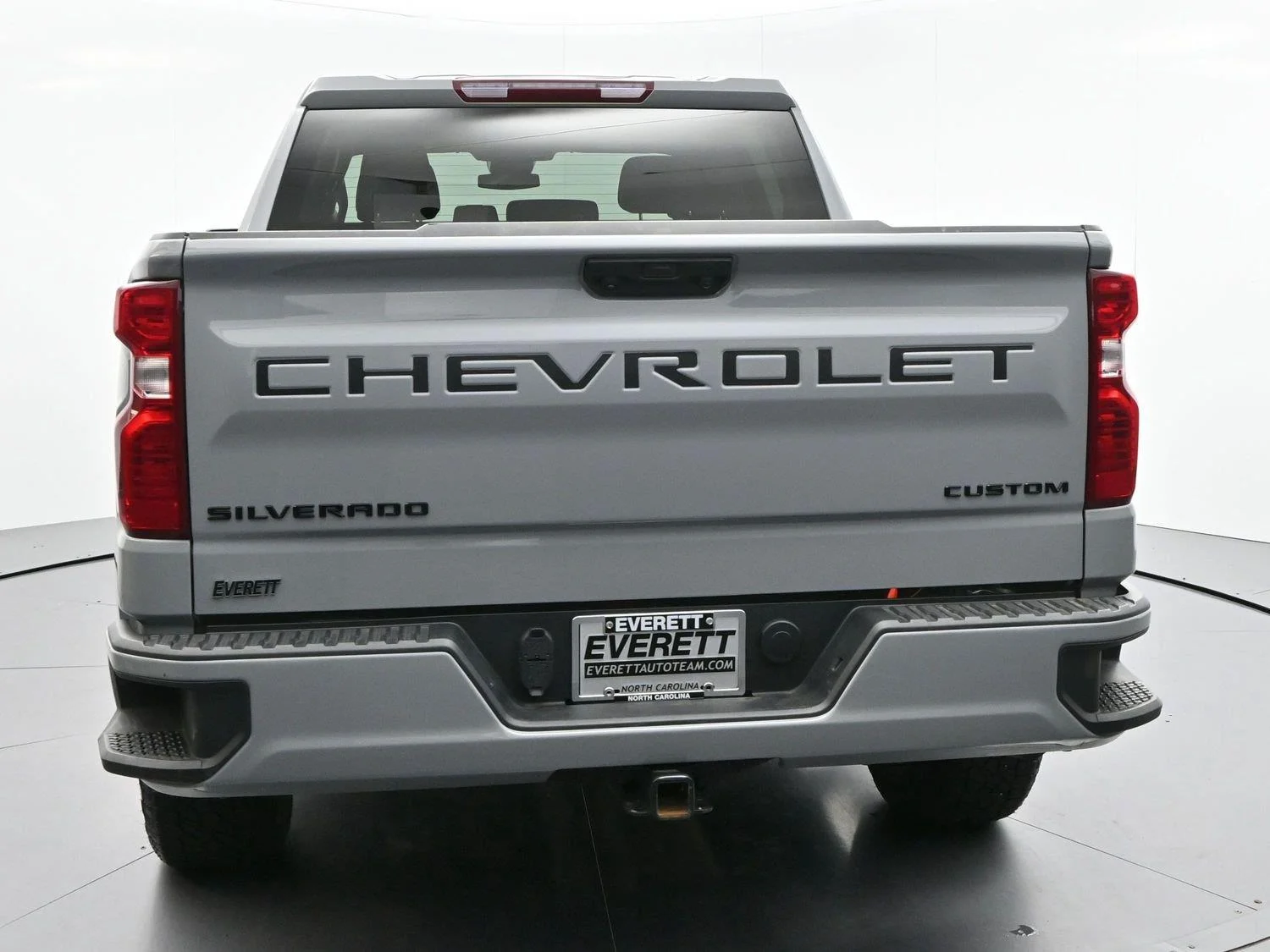 Used 2024 Slate Gray Metallic Chevrolet Custom image 6